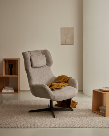 Вращающееся кресло Zalina с подлокотниками из светло-коричневой синели