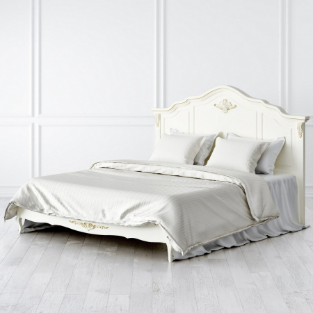 Кровать с деревянным изголовьем Romantic Gold