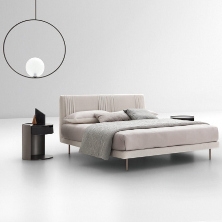 Кровать мягкая Chloe Luxury