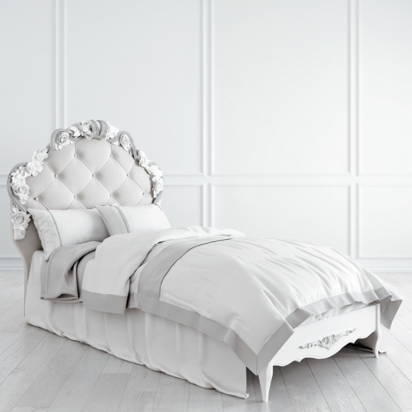 Кровать с вельветовым изголовьем и декором Romantic Silvery Rome