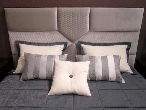 Forli  Комплект покрывало, плед, 5 подушек TEXTILE, FRATELLI BARRI